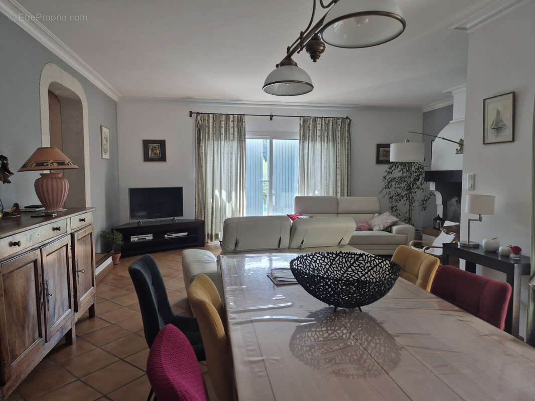 Maison à SAINT-PAULET-DE-CAISSON