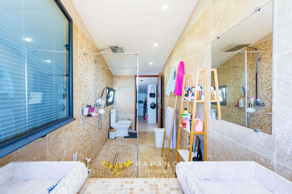 Maison à SAINT-DENIS