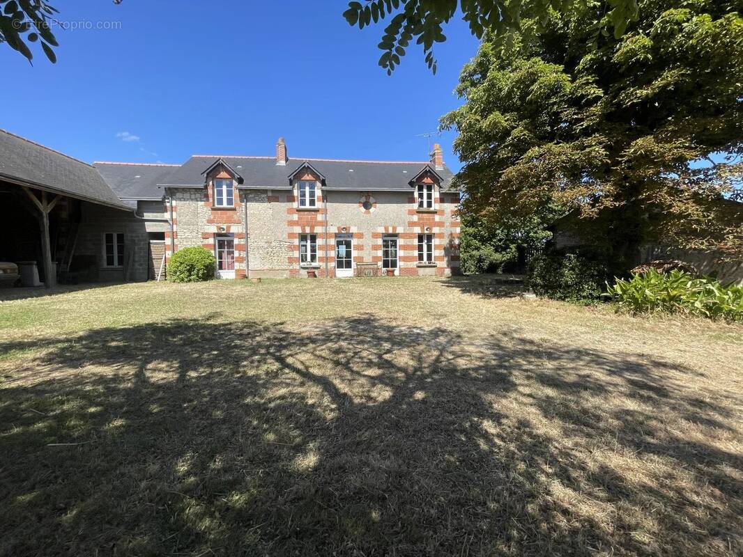 Maison à POUANT