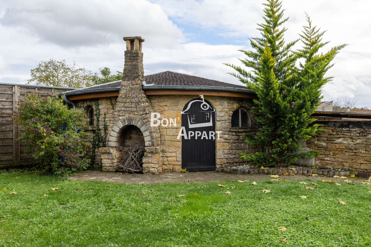 Maison à MONTOIS-LA-MONTAGNE