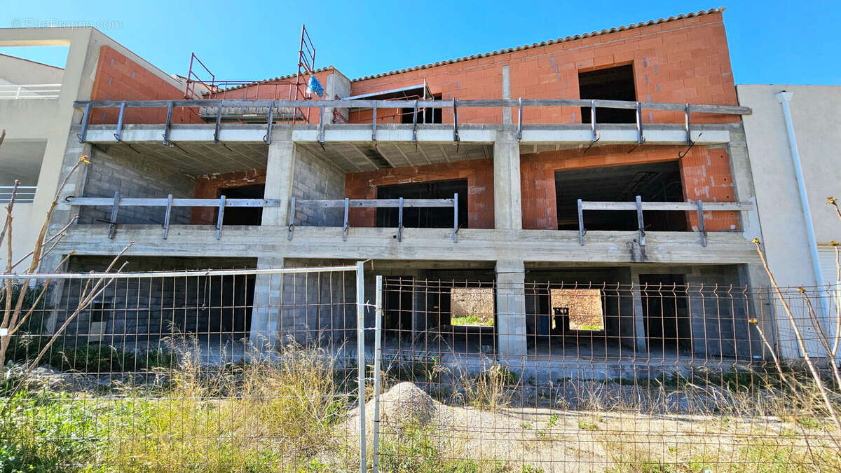 Immeuble Frontignan 9 pièce(s) 500 m2 - photo 3