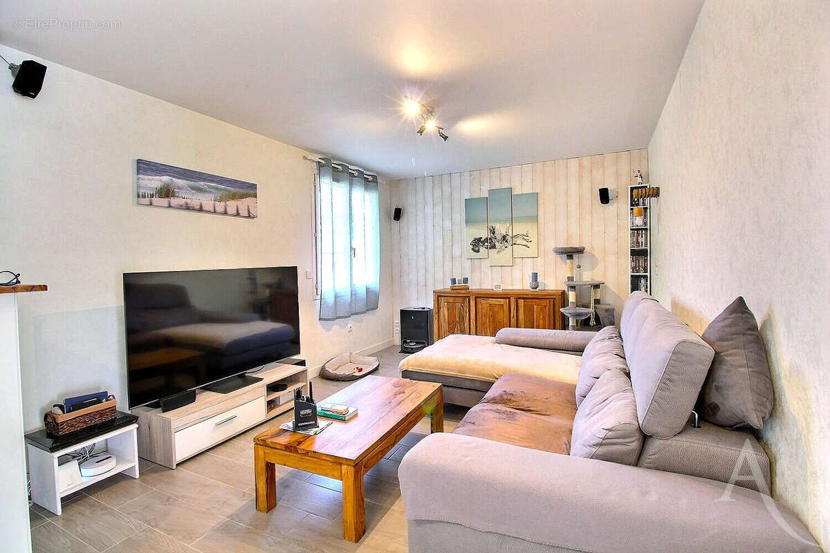 Maison à VILLENAVE-D'ORNON