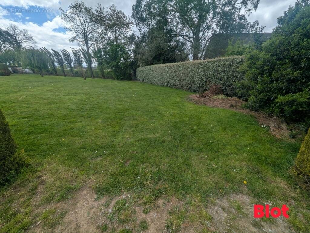 Terrain à ERBREE