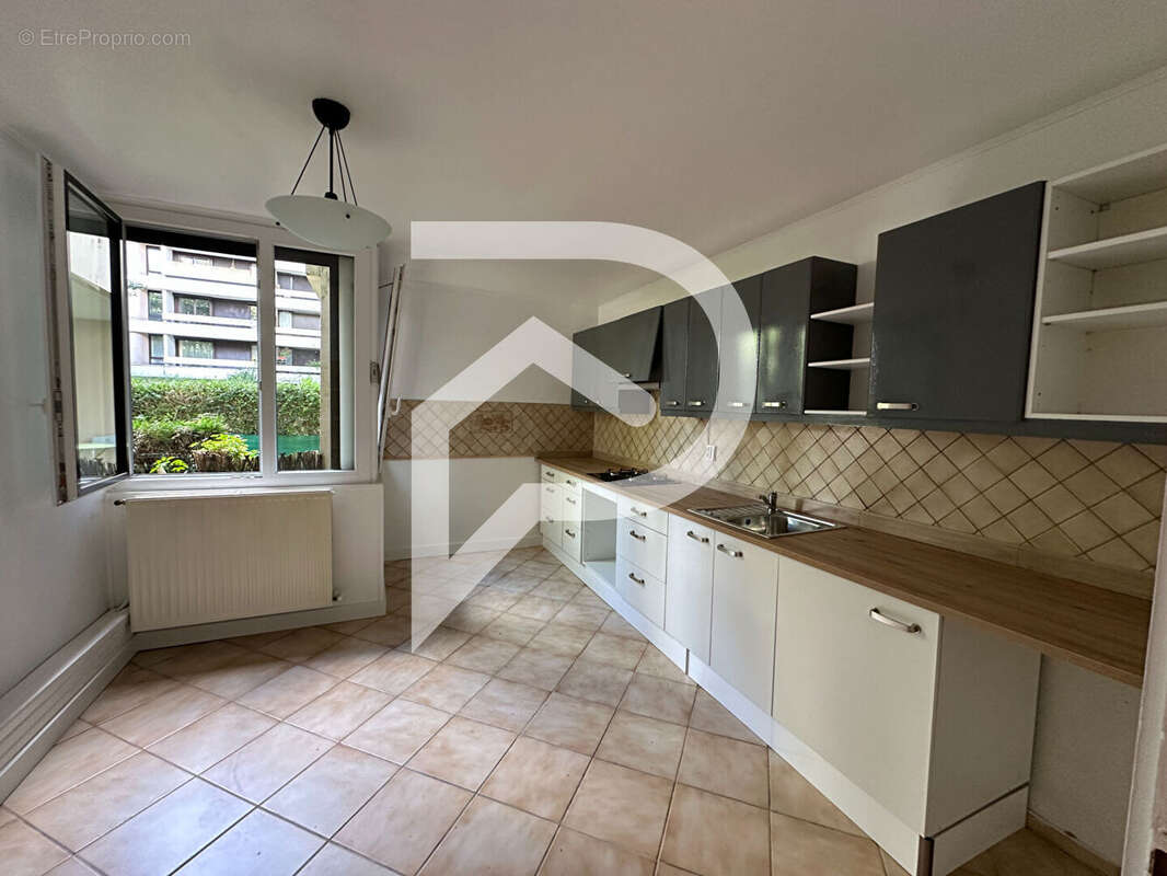 Appartement à ELANCOURT