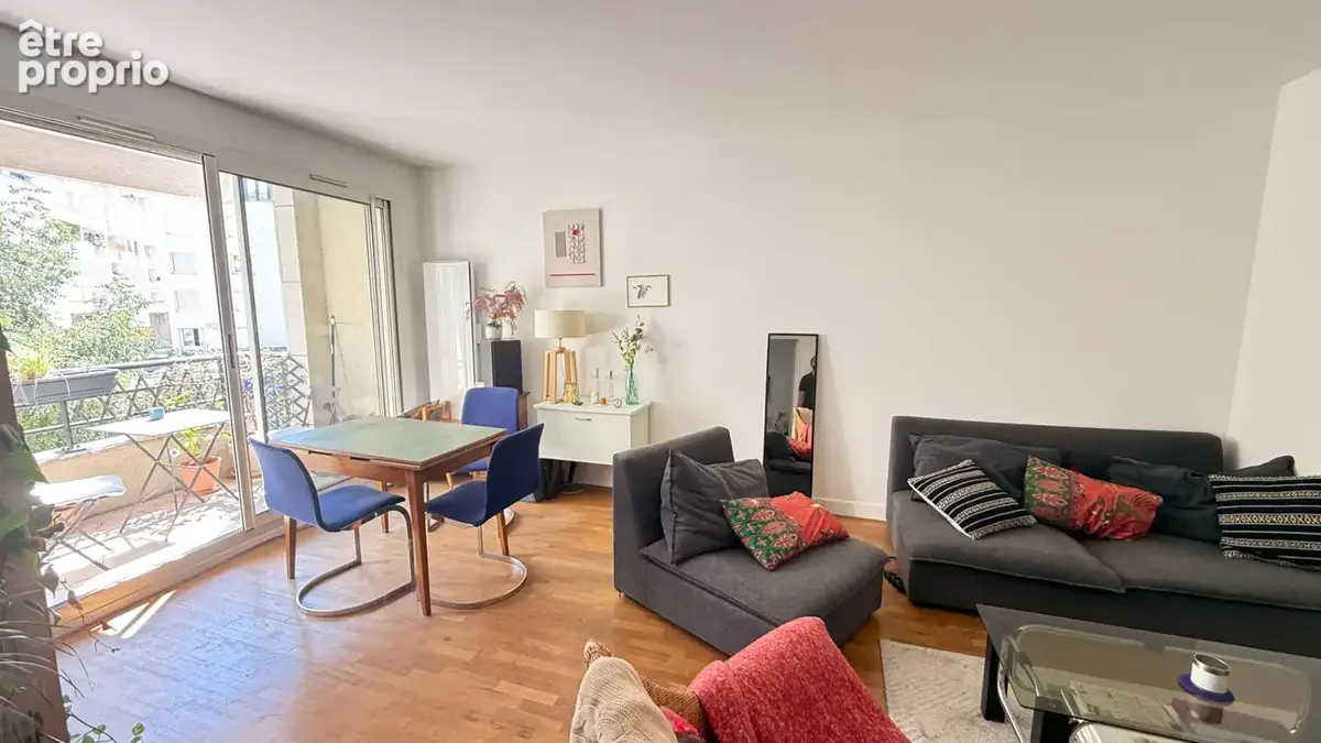 Appartement à PARIS-12E