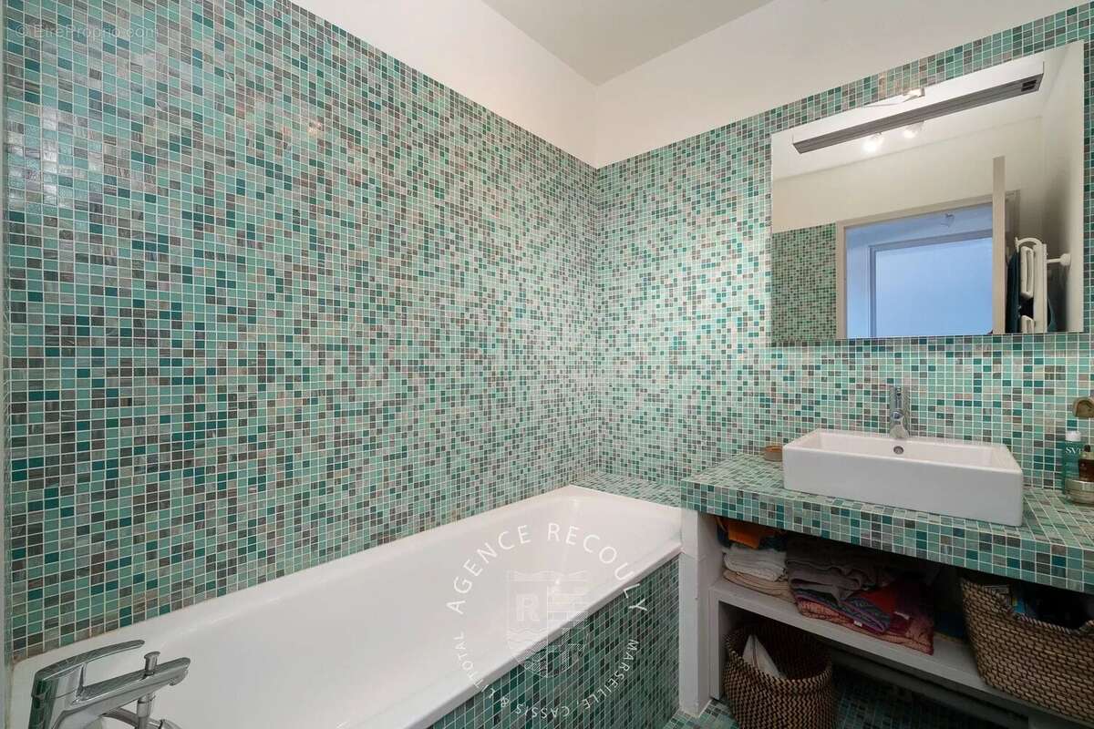 Appartement à MARSEILLE-8E