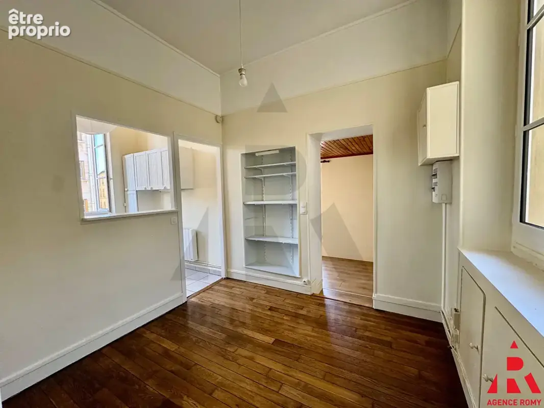 Appartement à VERSAILLES