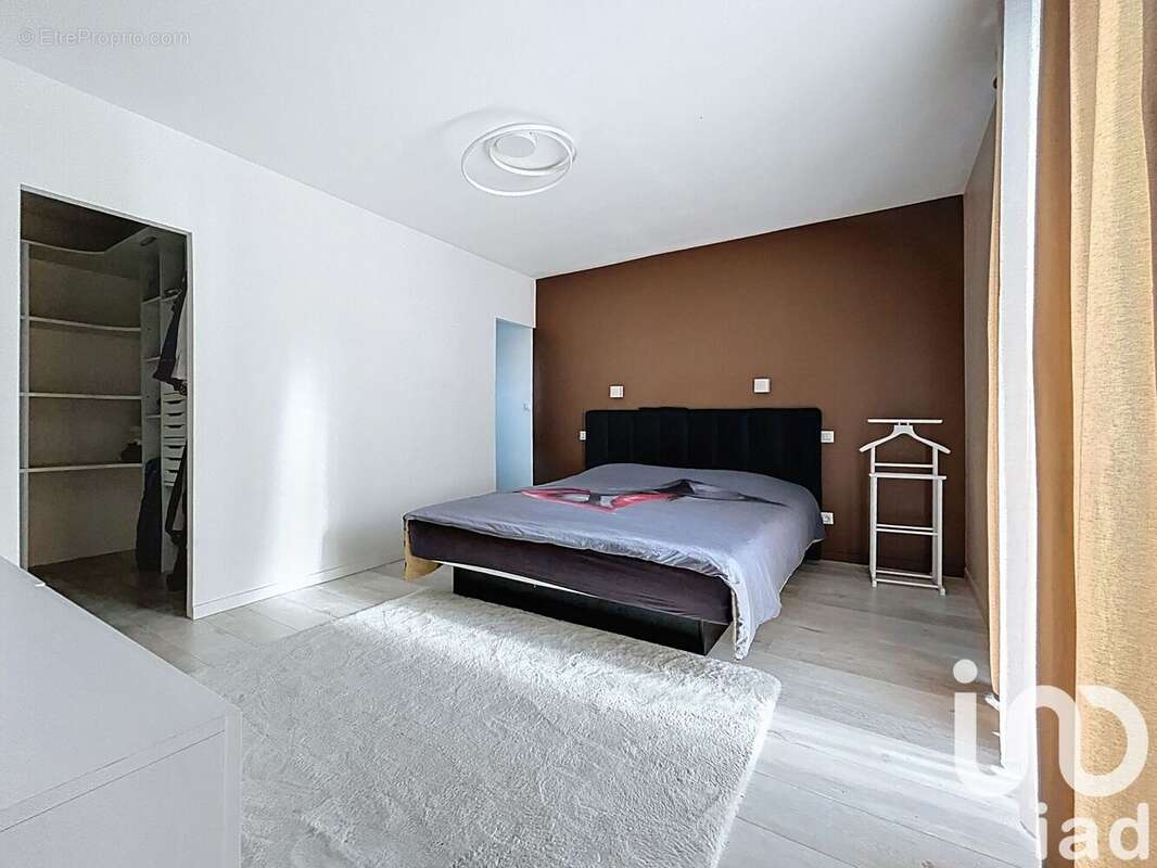 Photo 9 - Maison à THEHILLAC