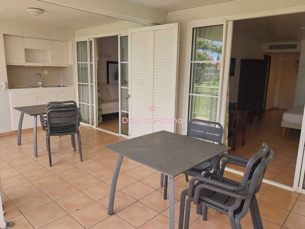 Appartement à SAINTE-LUCE