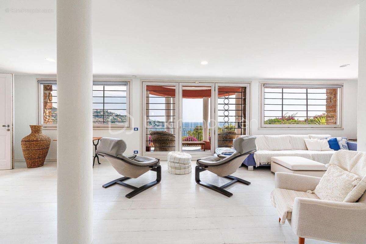 Maison à SAINT-RAPHAEL