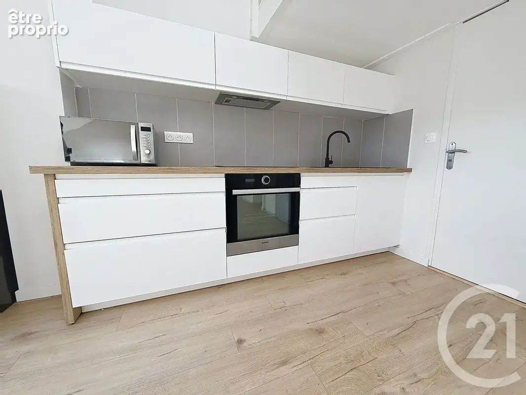 Appartement 1 pièce 25 m² à vendre à Lille (59800) - photo 2
