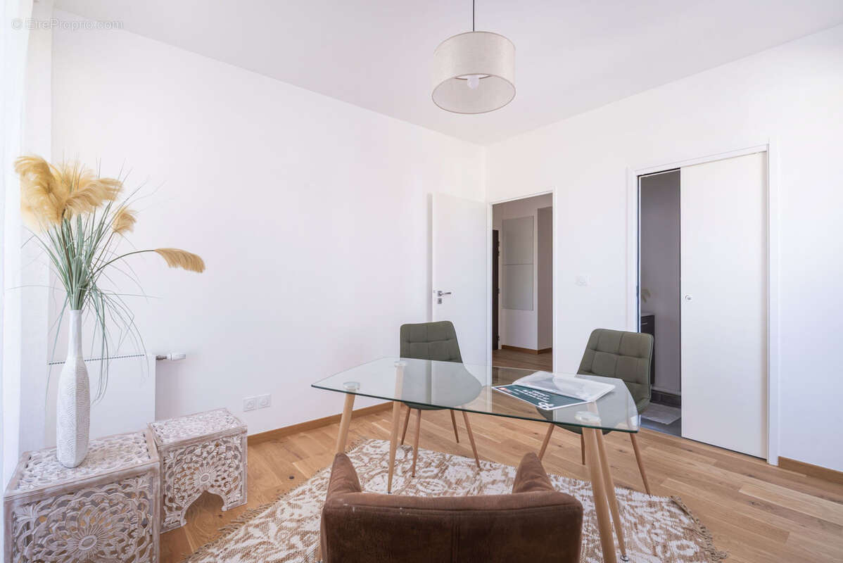 Appartement à TASSIN-LA-DEMI-LUNE