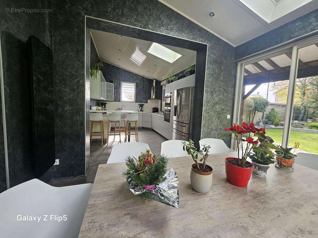 Maison à WARMERIVILLE