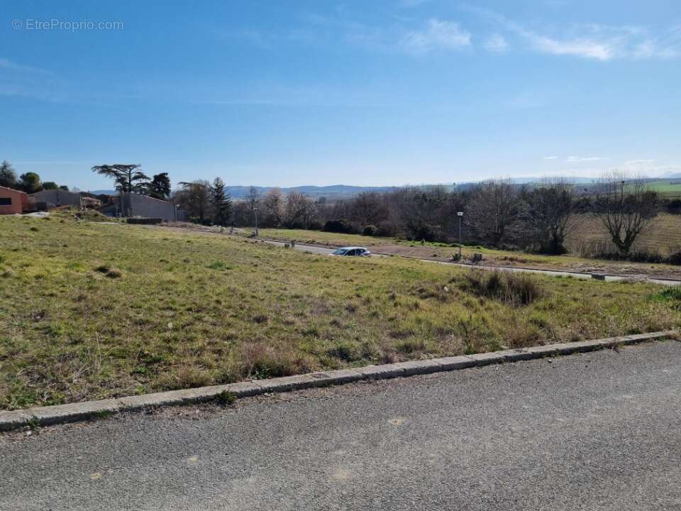 Terrain à LASSERRE-DE-PROUILLE
