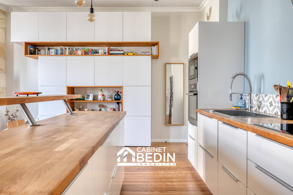 Appartement à BORDEAUX