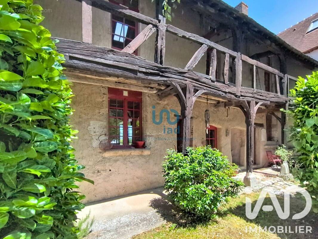 Photo 1 - Maison à LA BUSSIERE