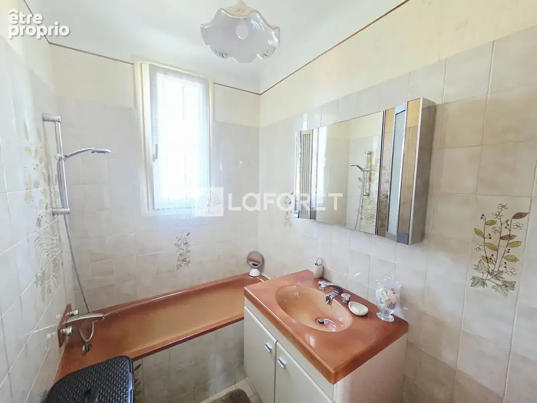 Maison de caractère - 148 m2 - 7 pièces - photo 13