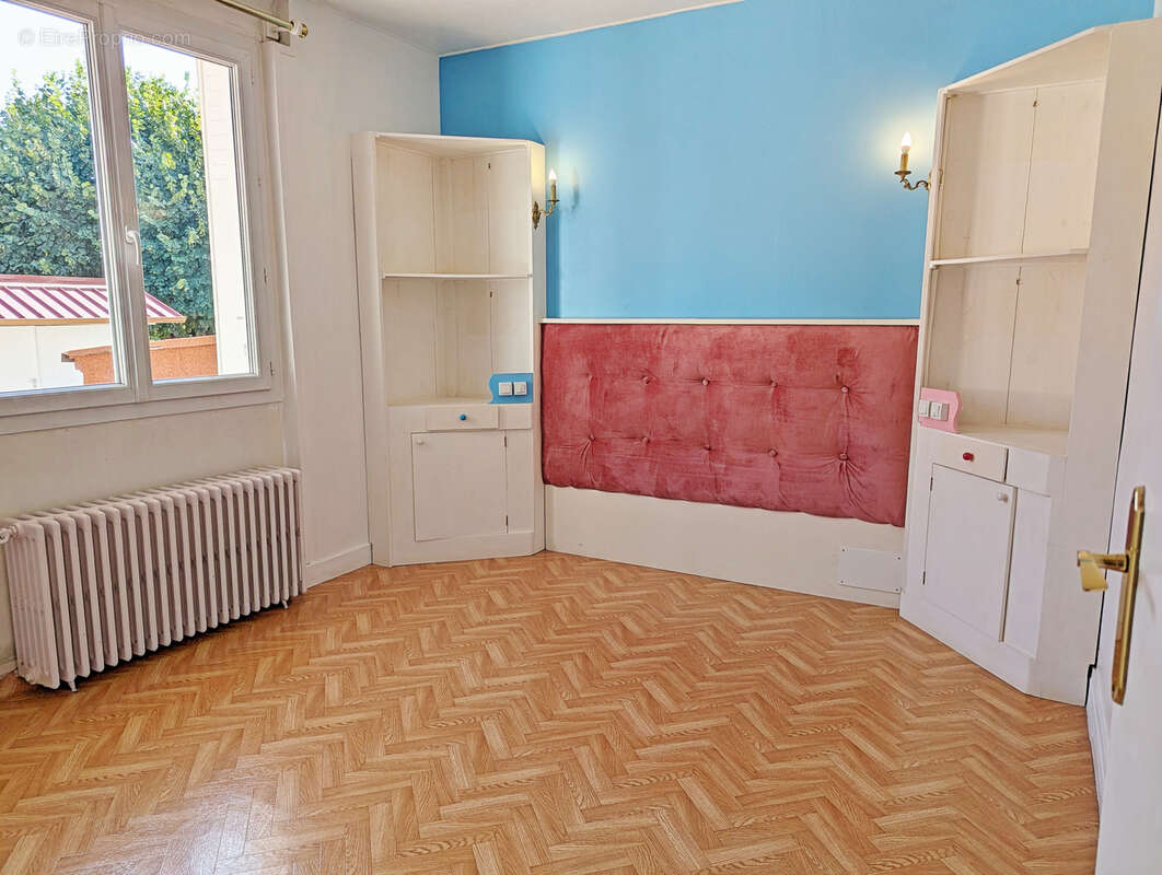 Maison familiale proche zone commerciale - photo 11