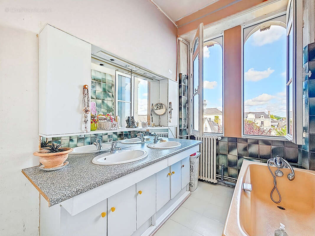 Appartement à SAINT-MATHURIN-SUR-LOIRE