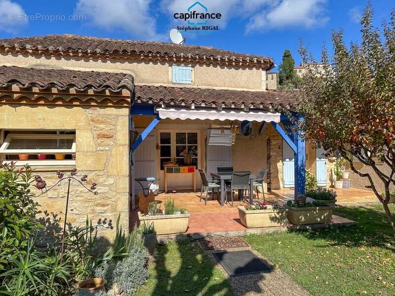 Maison à PUY-L&#039;EVEQUE