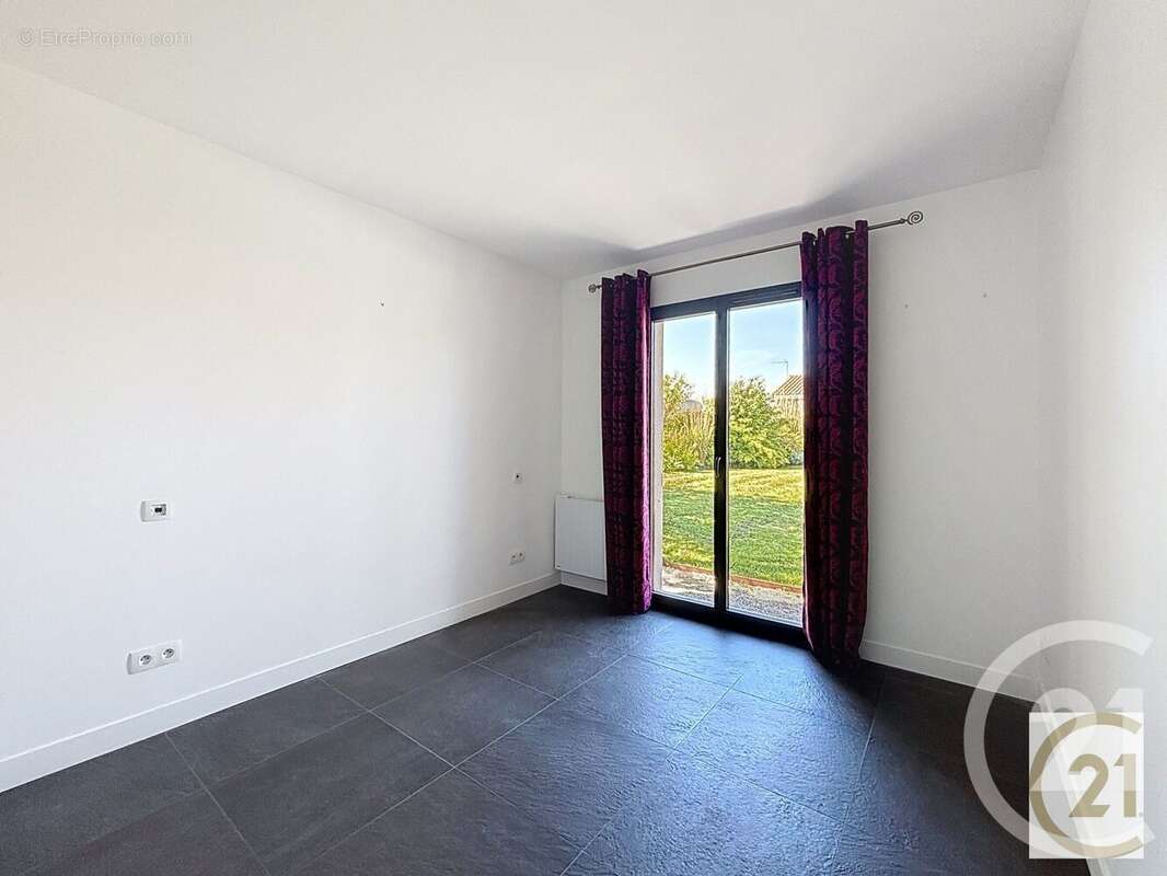 Maison à AYGUESVIVES