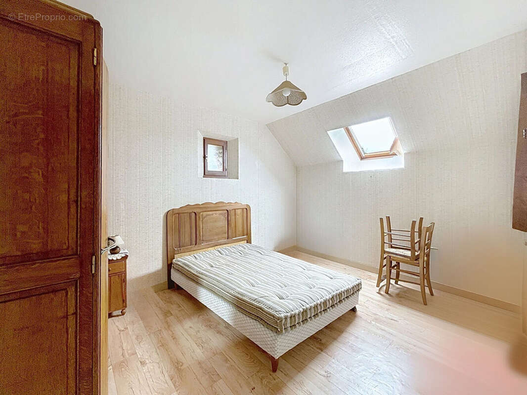 Maison à BAGUER-PICAN