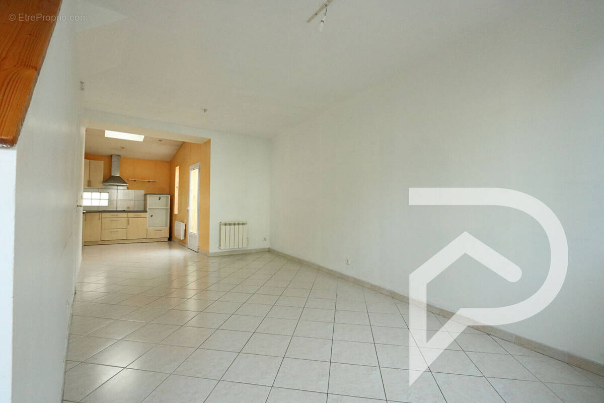 Maison à PONT-SAINTE-MAXENCE