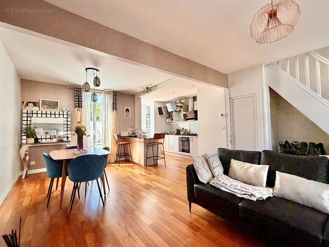Maison à COLOMBES