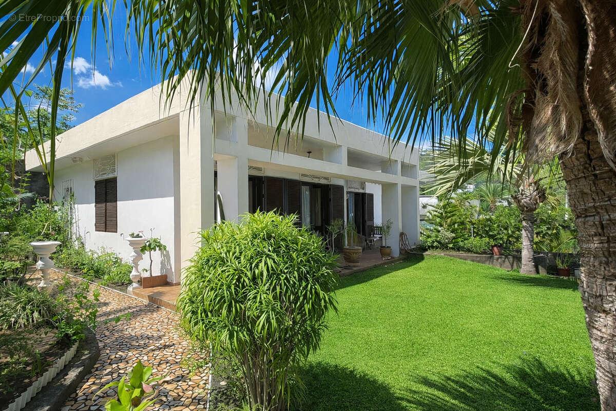 Maison à SAINT-DENIS