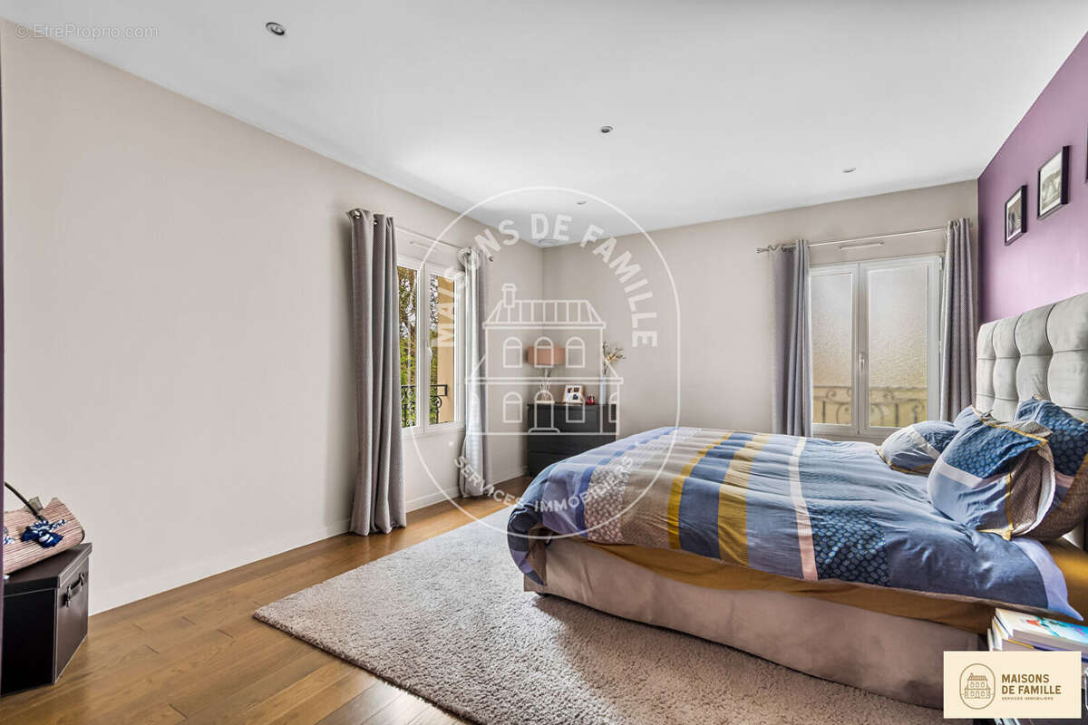 Maison à LE VESINET