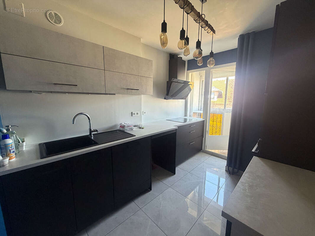 Appartement Dijon 4 pièce(s) 70.71 m2 - photo 2