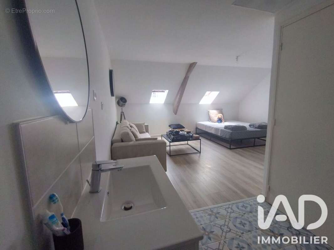 Maison 106 m² à Beaumont-Sur-Sarthe  - photo 4