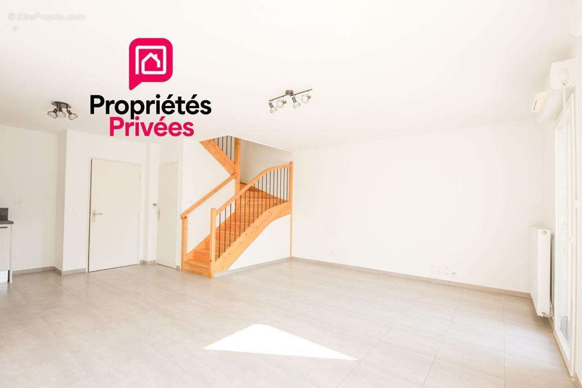Maison à PERTUIS