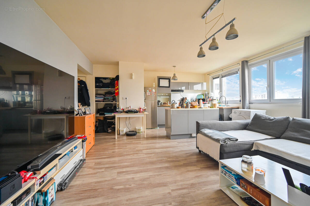 Appartement à CHARENTON-LE-PONT