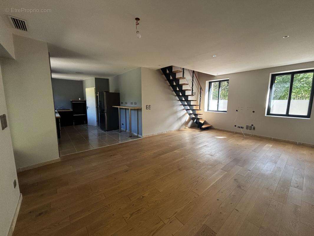Maison 60 m² à Cagnac-Les-Mines  - photo 4