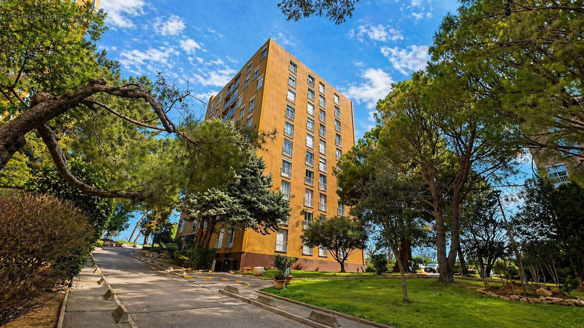 Appartement à MARSEILLE-13E