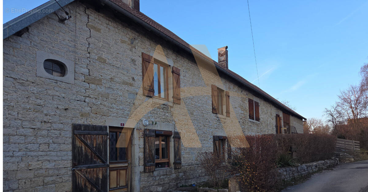 Maison à ETALANS