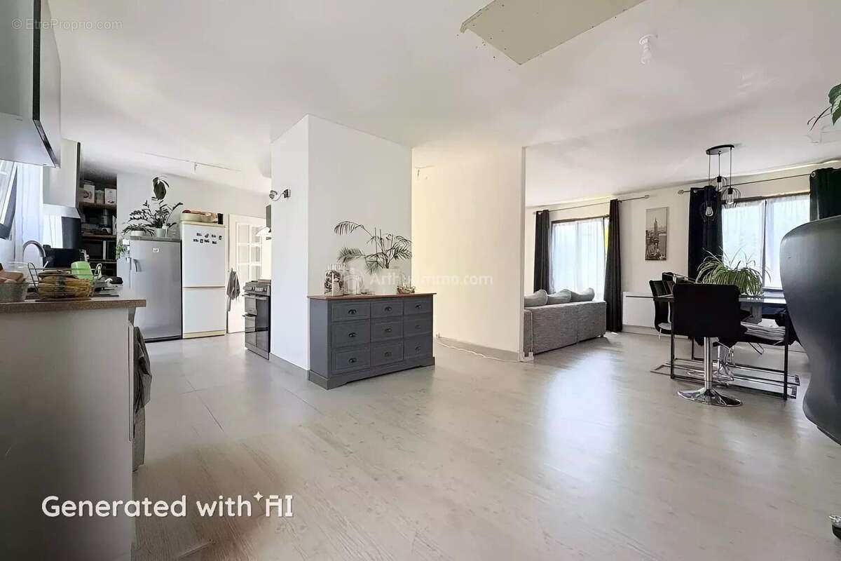 Maison à QUINCY-VOISINS