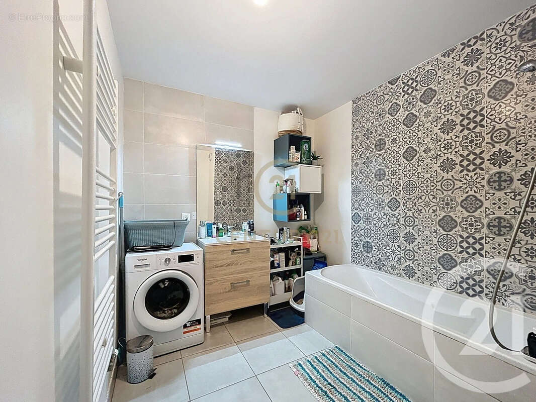 Appartement à PONT-EVEQUE