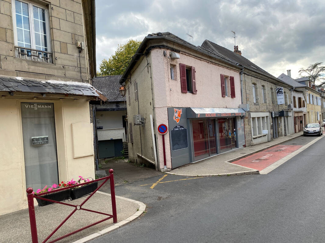 Appartement à LARCHE