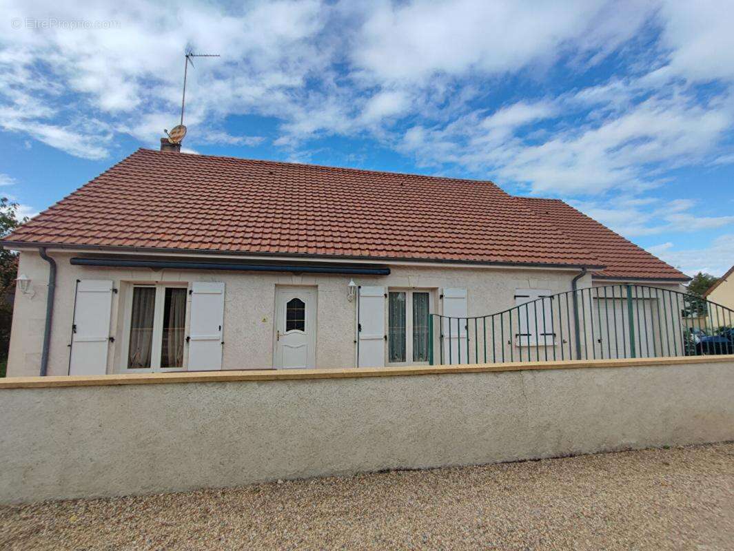 Maison à BALLAN-MIRE