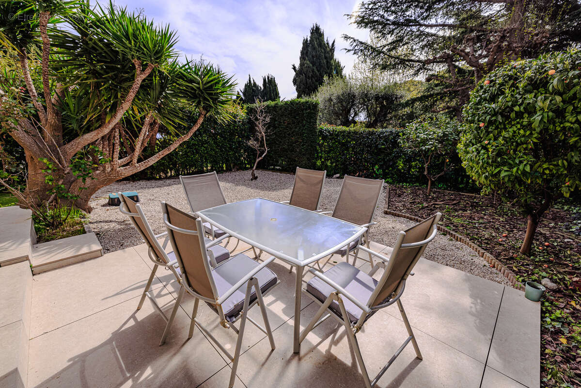 Appartement à VILLENEUVE-LOUBET