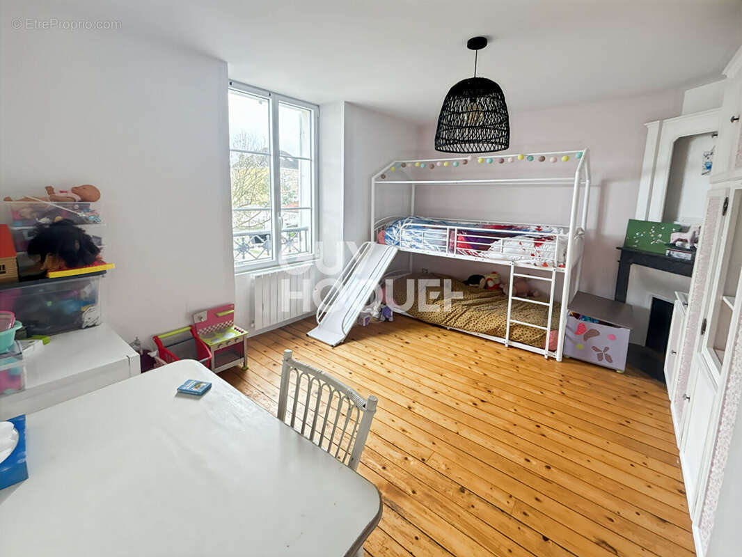 Maison à LIVERDY-EN-BRIE