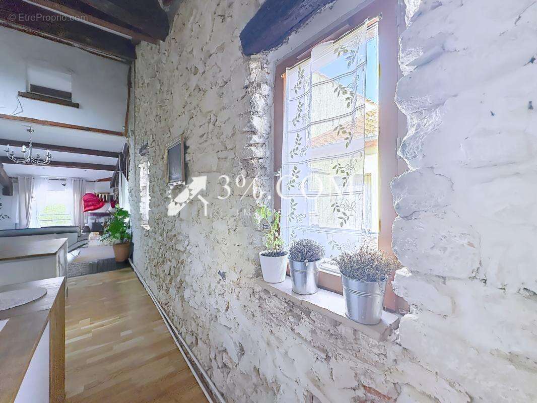 NARBONNE - COURS MIRABEAU Appartement de caractère de 136 m2 - photo 21