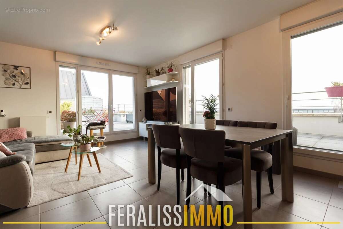 Appartement à JOUY-LE-MOUTIER