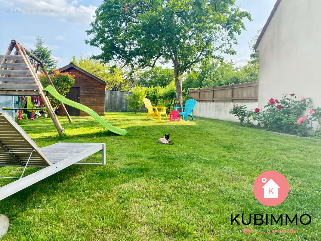 Maison à CONCHES-SUR-GONDOIRE