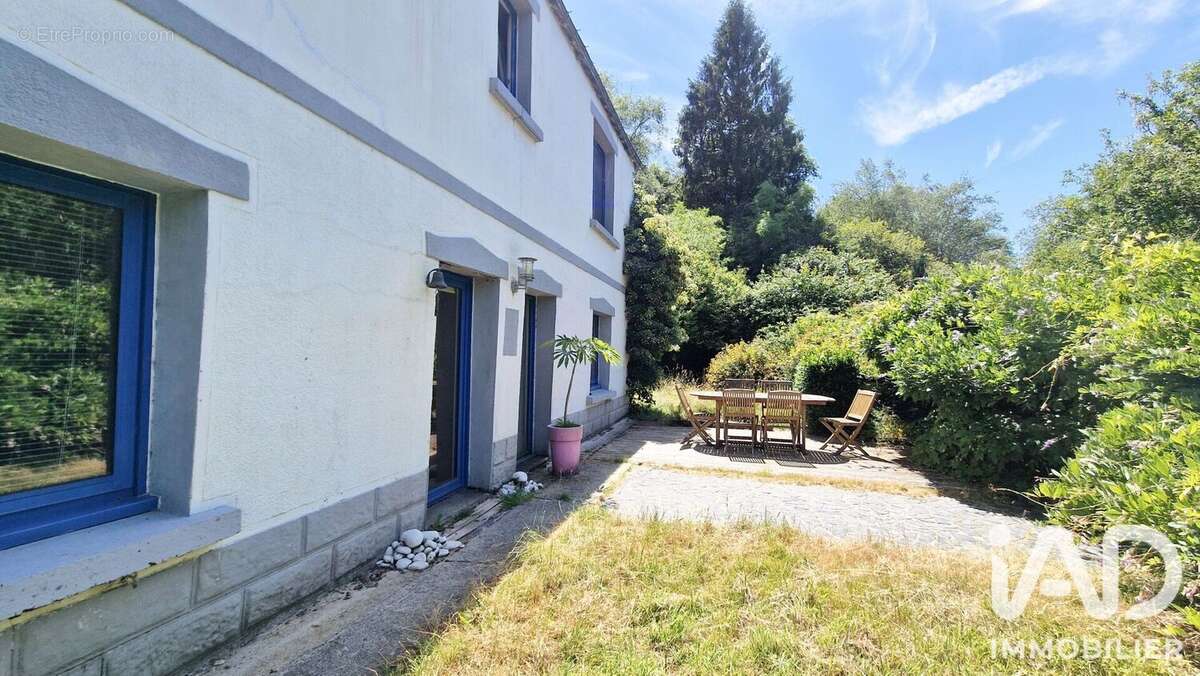 Maison 86 m² à Gourin  - photo 2