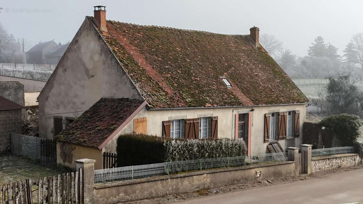 Maison à SAVILLY