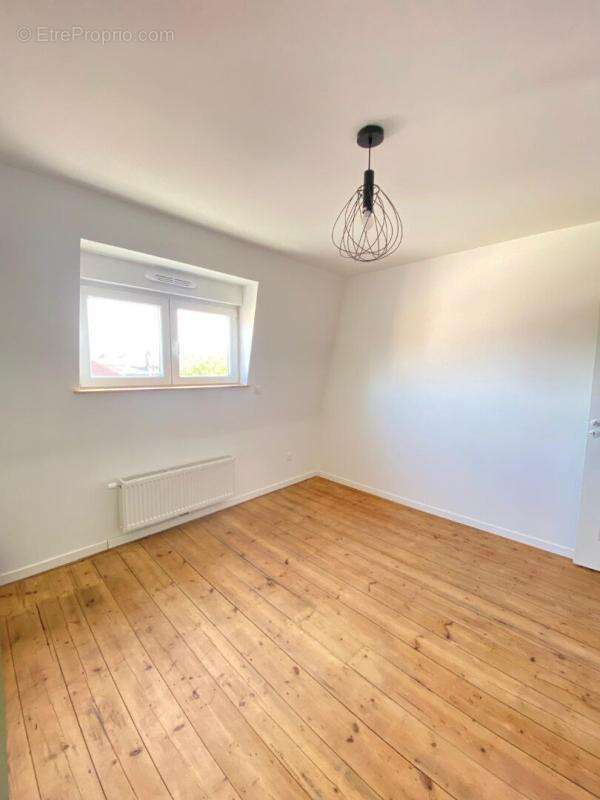 Maison 104m² entièrement rénovée avec goût ? Rue calme à Roubaix - photo 7