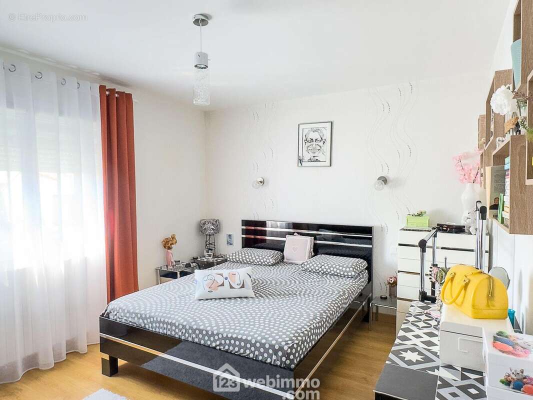 Maison 98 m² à Cholet  - photo 7